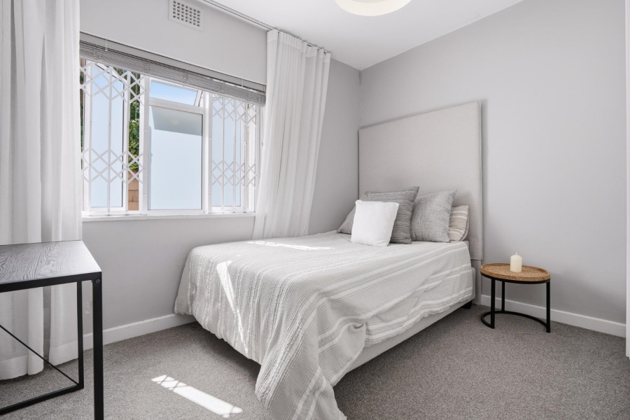 To Let 2 Bedroom Property for Rent in Vredehoek Western Cape